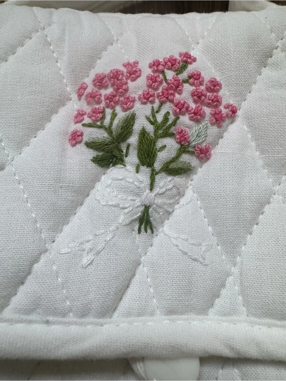 Edward Boutross Quilted White Floral Embroidered Cosmetic Bag